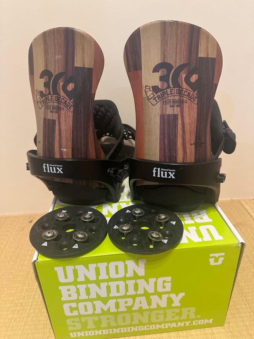 22-23 flux SR Mサイズ30周年モデル