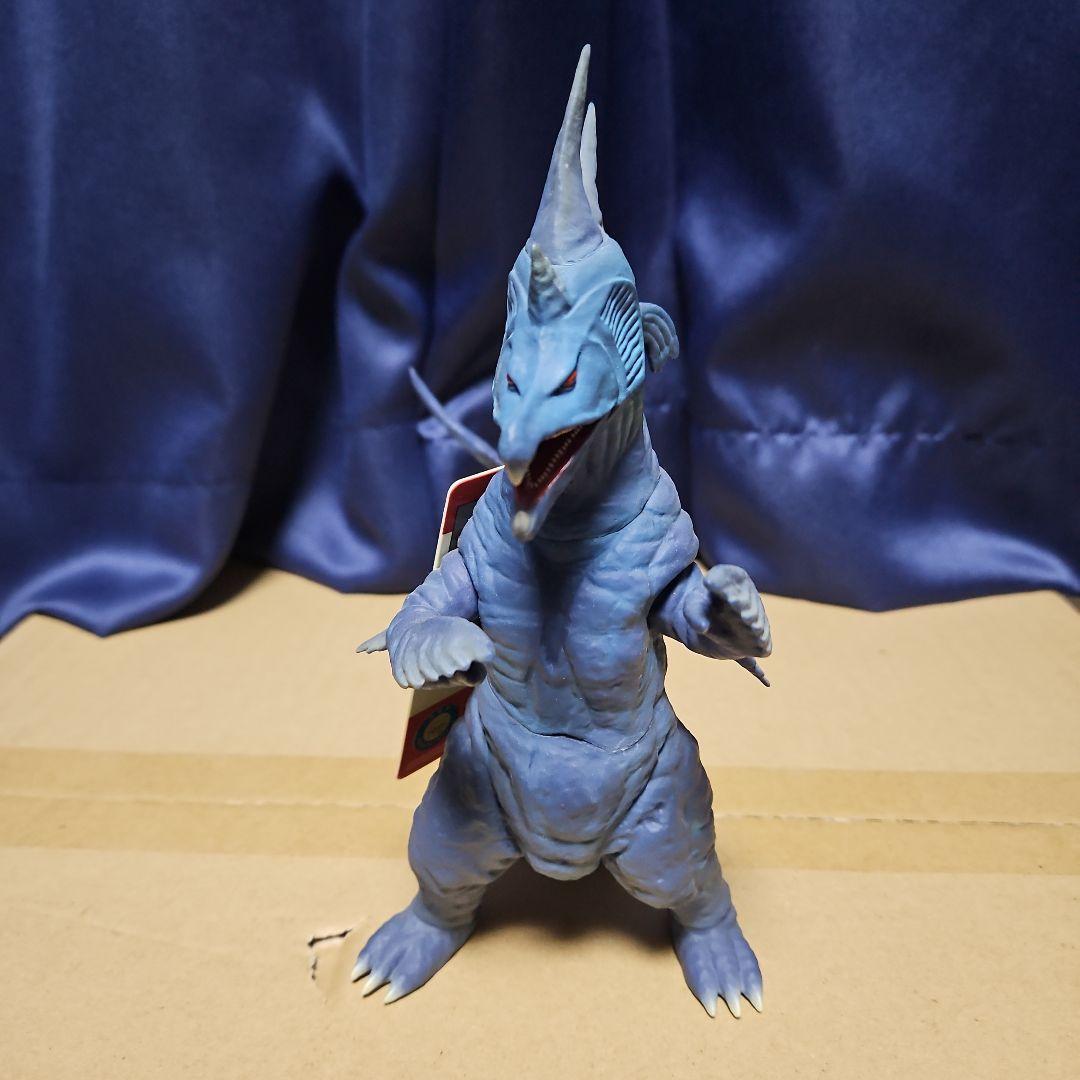 ウルトラ大怪獣シリーズ5000 ムルチ - メルカリ
