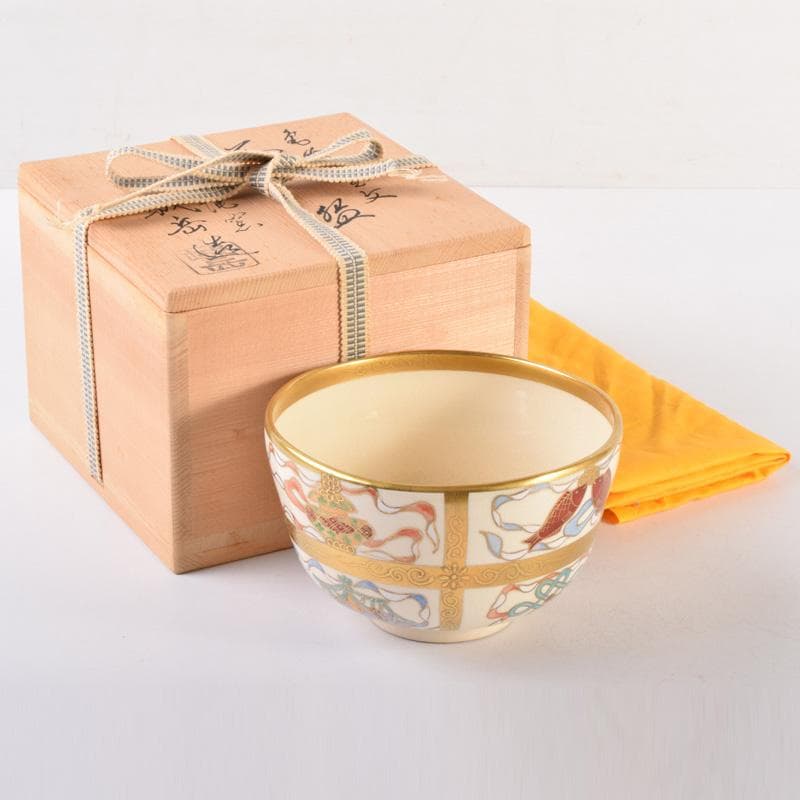 茶道具　京焼　鳴滝窯　橋本城岳作　色絵金彩　八宝文　茶碗　共箱　V　7194