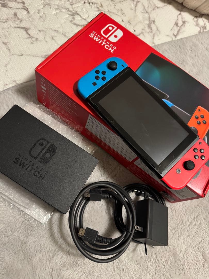 Nintendo Switch 本体 赤/青 初期化済み　旧型　激安