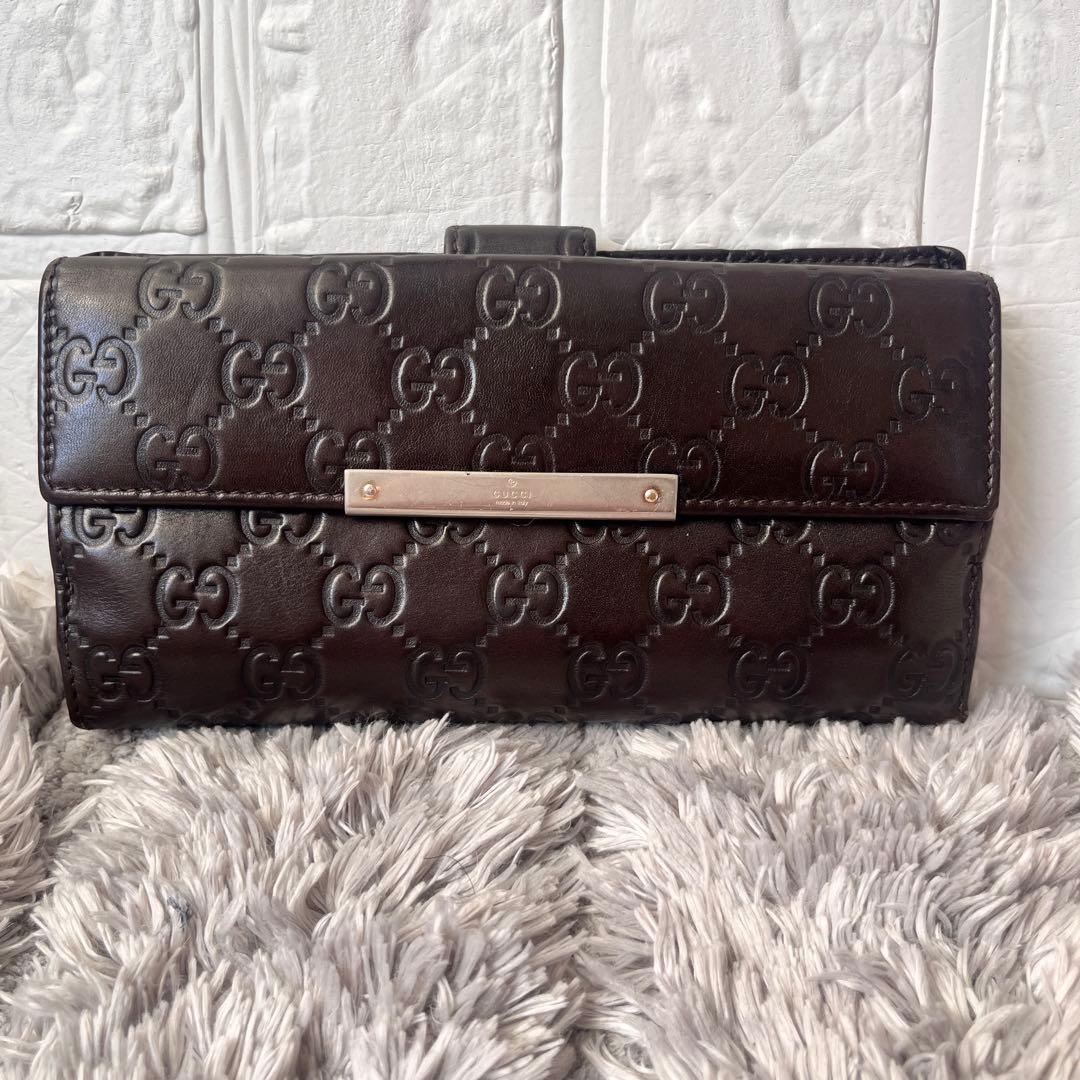 美品✨GUCCI シマ　ロゴプレート　ダークブラウン　メンズ　レディース　長財布