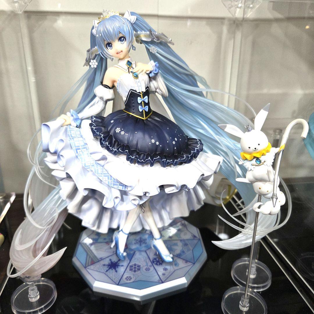 雪ミク  Princess Ver. 1/7スケールフィギュア Amazon.co.jp: キャラクター・ボーカル・シリーズ01 初音ミク 雪ミク
