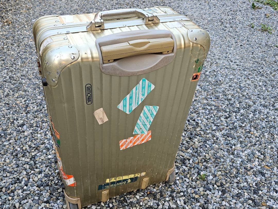 【週末ラストSale】(難有)RIMOWA(リモワ)TOPASゴールド63L