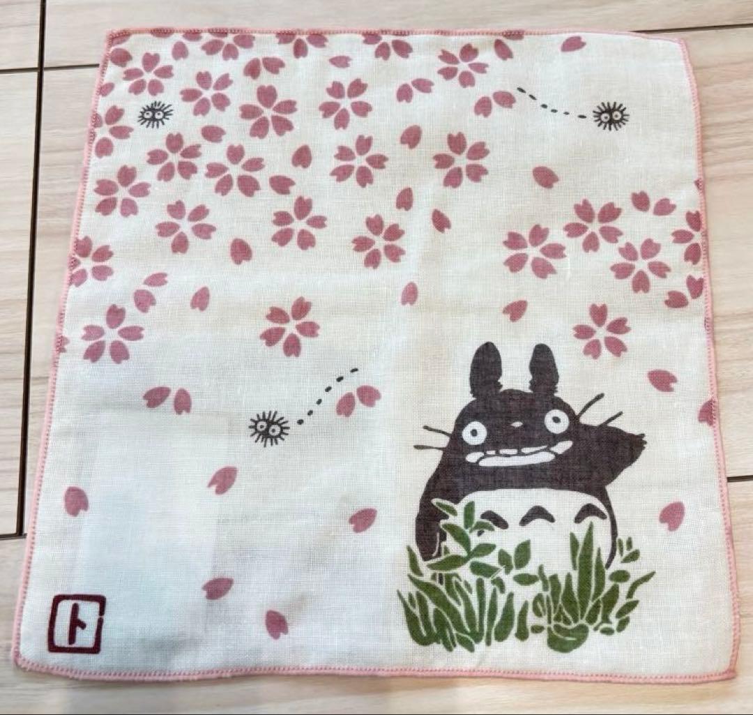 となりのトトロ 四季折々ガーゼハンカチ4柄組 トトロ ジブリ - メルカリ