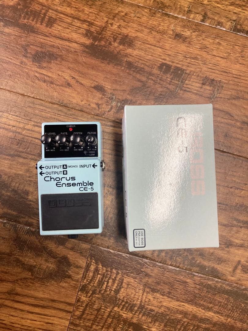 Boss Ce-5 Chorus Ensemble ピンクラベル