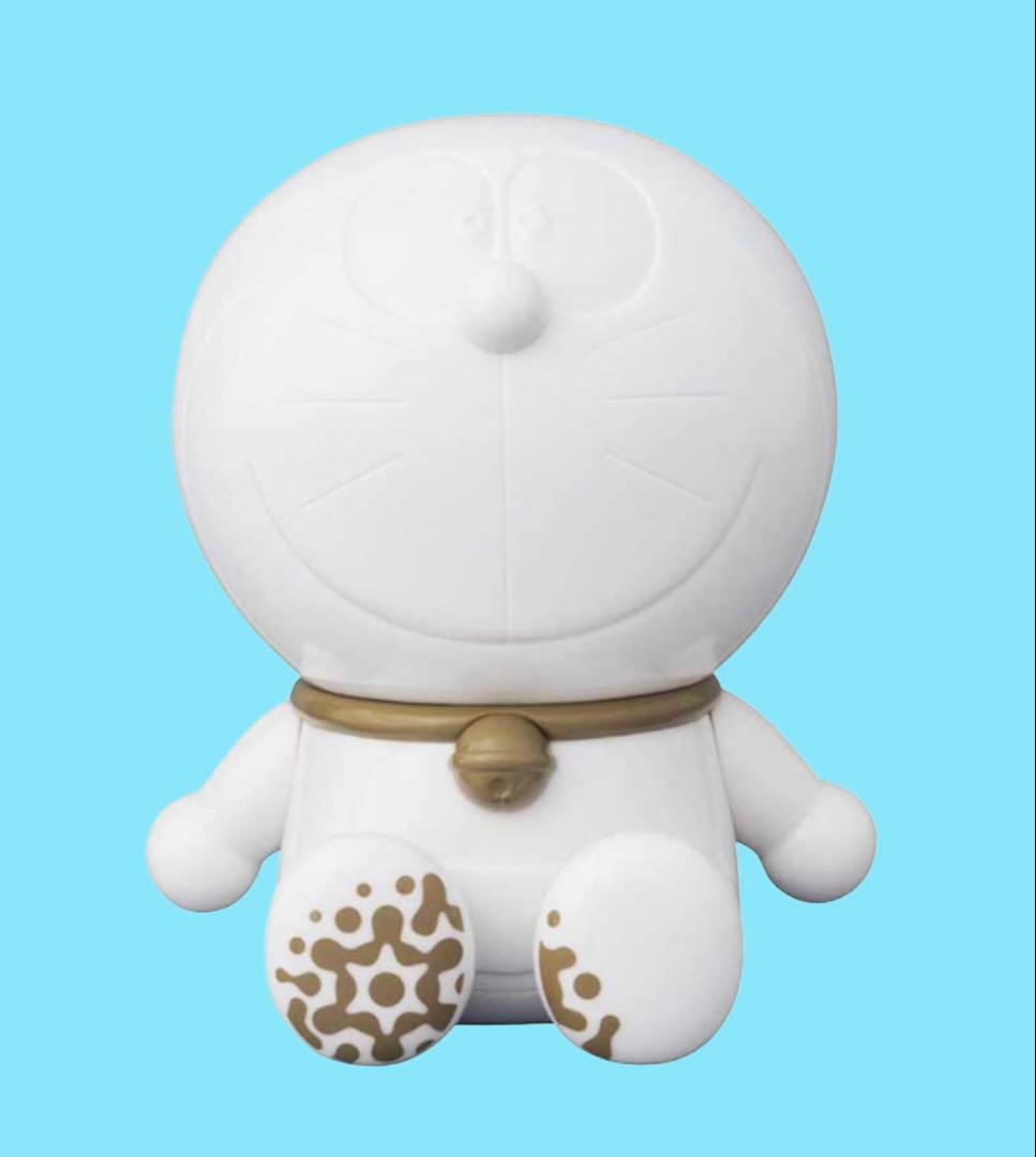 新品　大阪万博　VCD 日本館限定　ドラえもん　ベアブリック　フィギュア