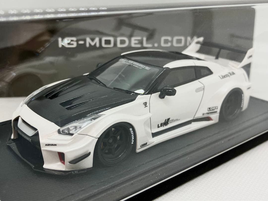 ★LBシルエット ワークス GT★ニッサン 35GT-RR★ホワイト★1/43★