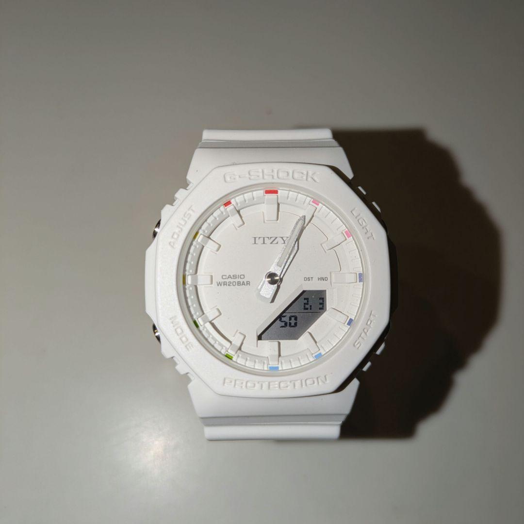 CASIO G-SHOCK GMA-P2100IT-7AJR ホワイト