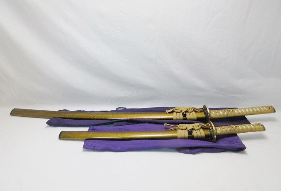 時代武具 脇差 金梨地 雲龍図揃 模造刀 大太刀 小太刀 一對 鍔 鞘付仕舞袋