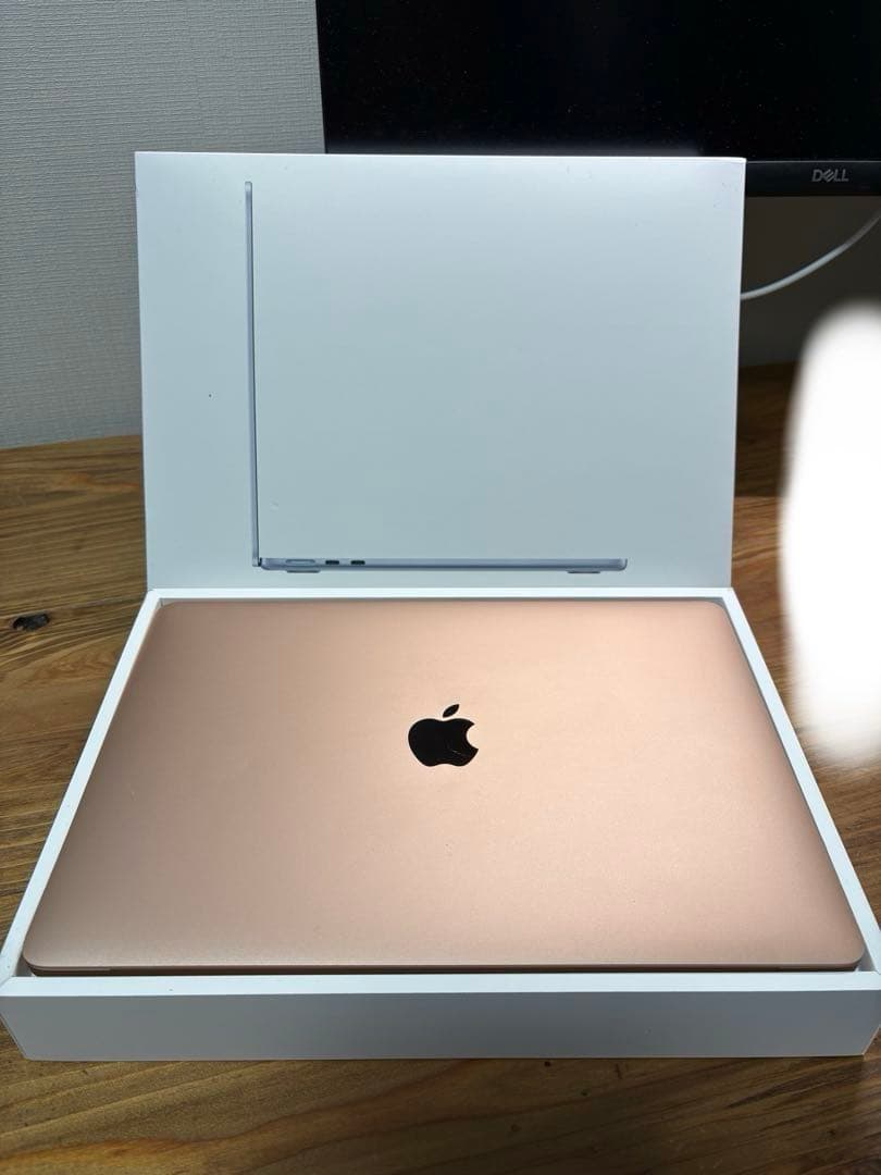 MacBook Air 2020 M1 8GB 256GBバッテリー容量94%