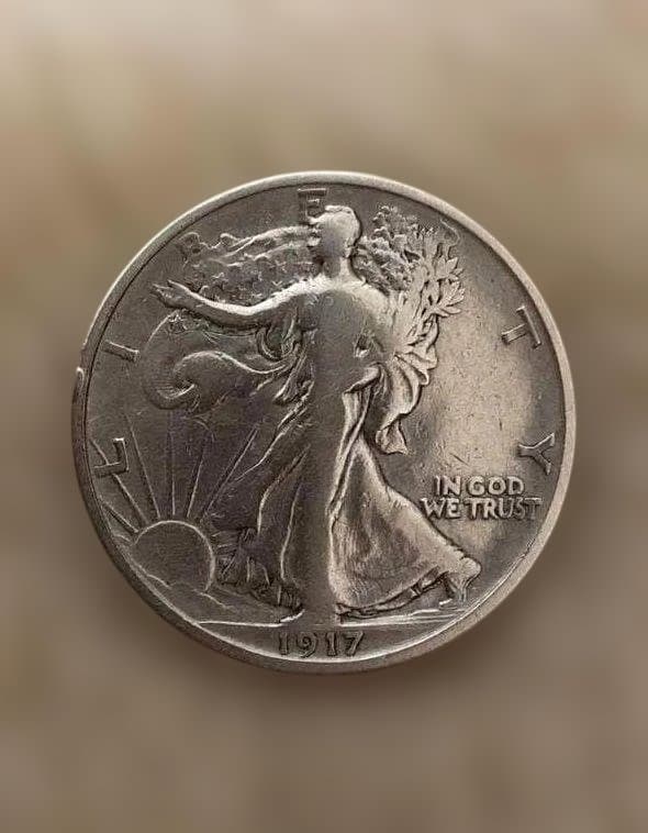 ウォーキングリバティ　1917年　銀貨　アメリカ　ハーフダラー　リバティ