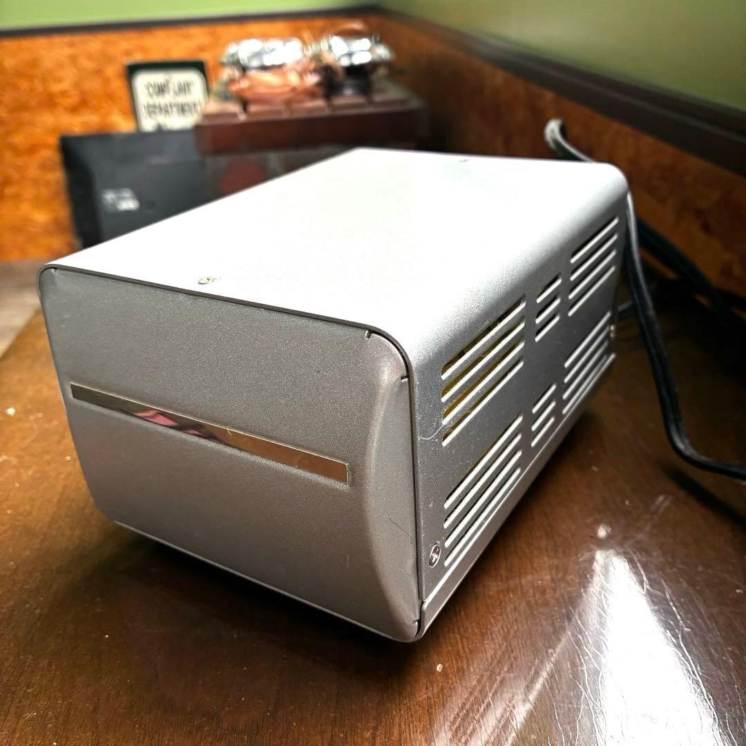 カシムラ　KASHIMURA 海外変圧器　1000VA 電圧変換器 シルバー 海外国内用大型変圧器 100V/110-130V/1000VA – カシムラ