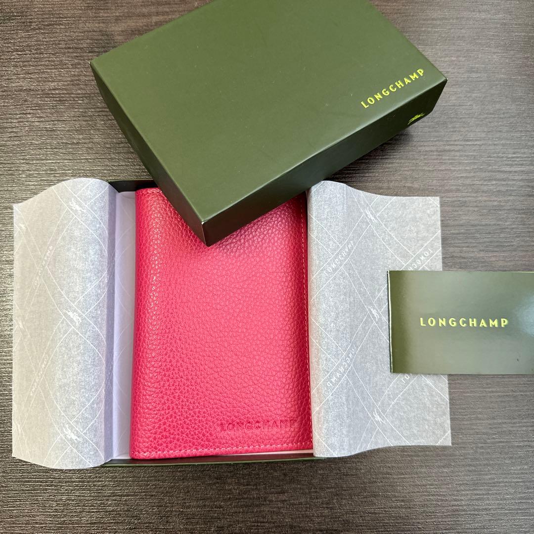 n*d様 【新品】ル フローネ レザー パスポートカバー トラベルケース マルチ