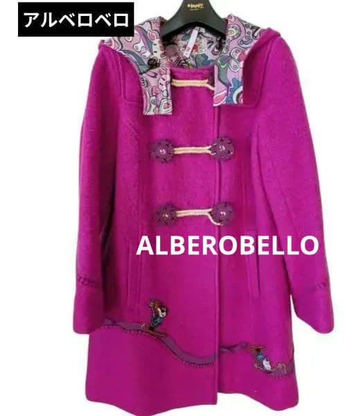 専用。アルベロベロ♥️ぶたさん可愛い裏地紫色フード付きキラキラダッフルコート