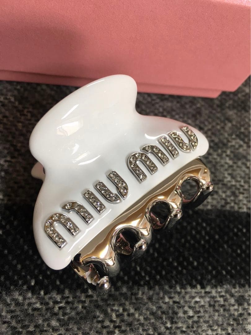 美品 acca アッカ ブリジット ポニー ブラック×シルバー ファッション