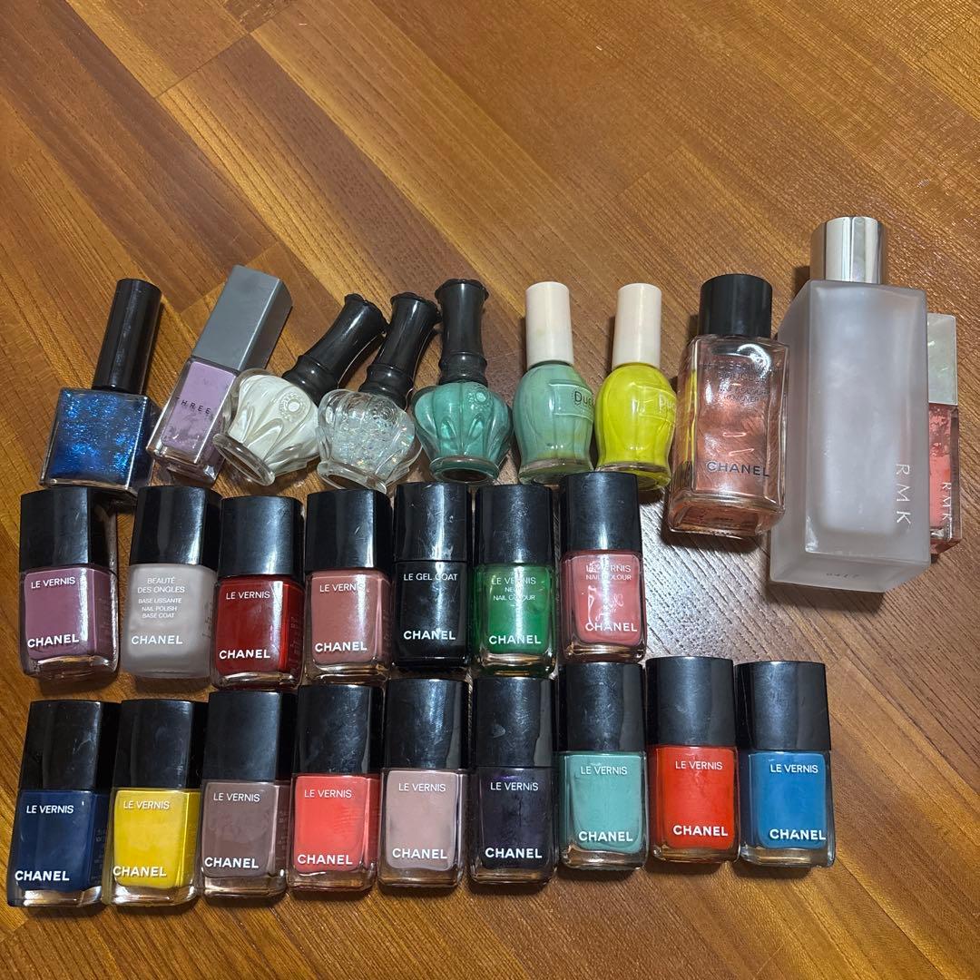 CHANEL THREE ネイルカラーセット