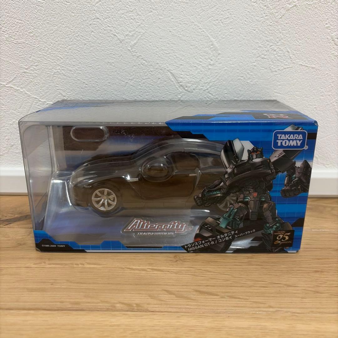 トランスフォーマーオルタニティ 日産GT-R/コンボイスーパーブラック Takara Tomy Transformers Alternity Nissan GT-R Convoy Super Black