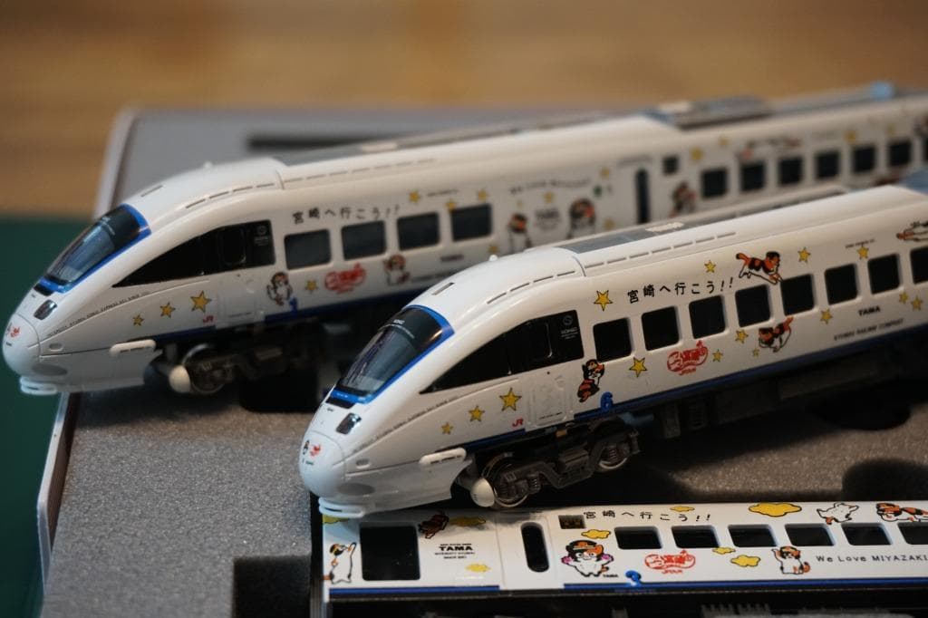 ＫＡＴＯ　885系 「たま（宮崎応援）」ラッピング仕様 ＳＭ-8編成 6両