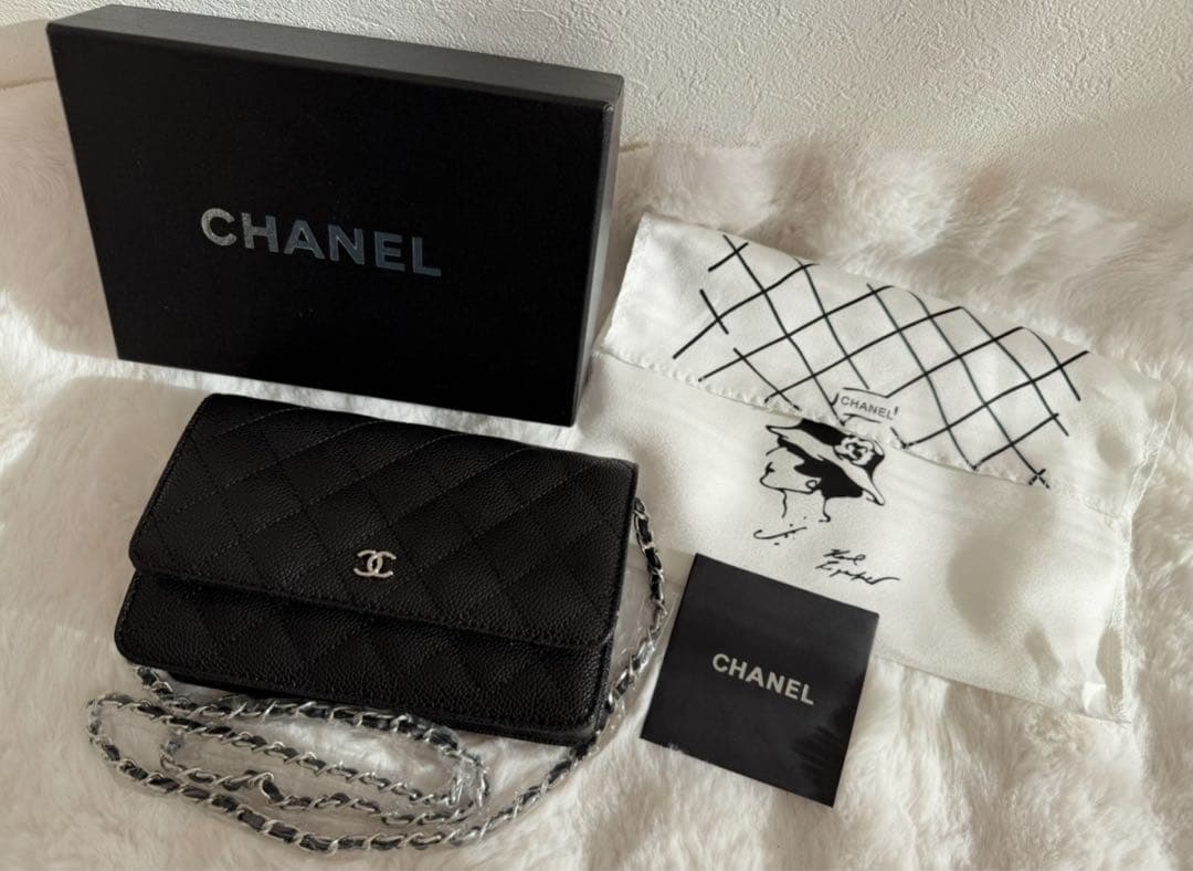 CHANEL チェーン　ショルダーバッグ ブラック　シルバーチェーン CHANEL（シャネル） 【お取り寄せ】 【リユース品】 バッグ ショルダー