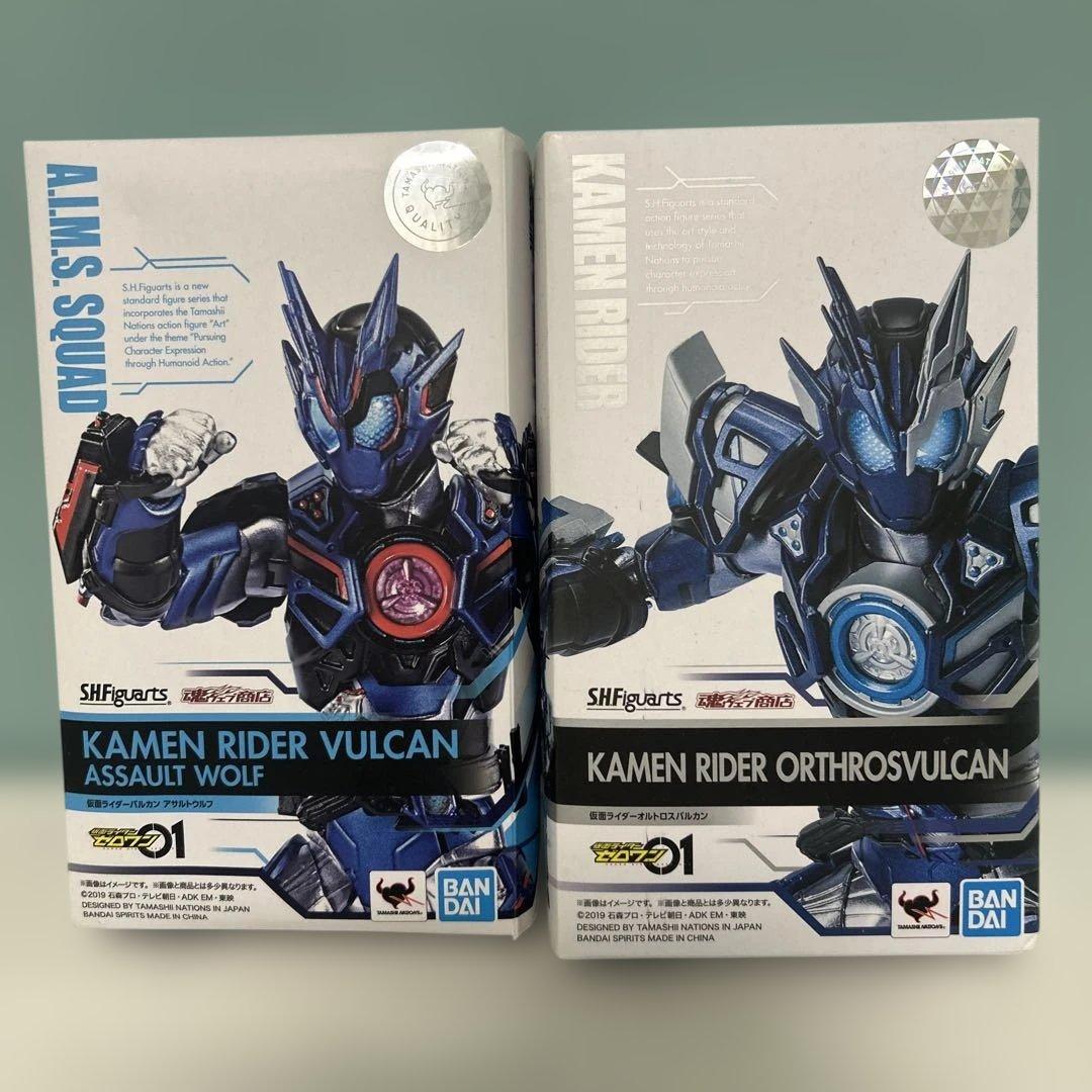 t746 SHFiguarts 仮面ライダーオルトロスバルカン 2体セット t746 SHFiguarts 仮面ライダーオルトロスバルカン 2体セット BANDAI