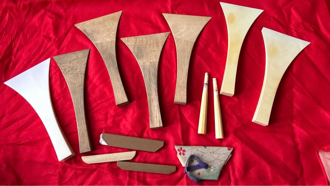 三味線バチ 7本と糸巻き2本