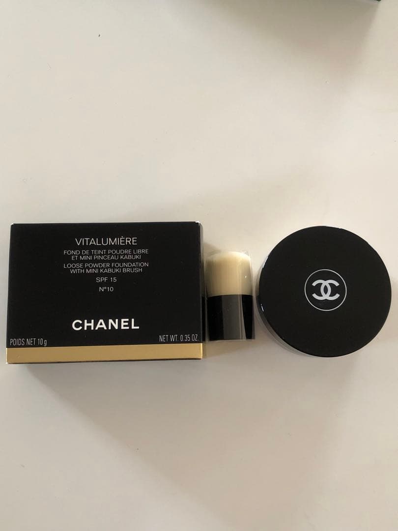 新品シャネル　ヴィタルミエールルースパウダー　N°10