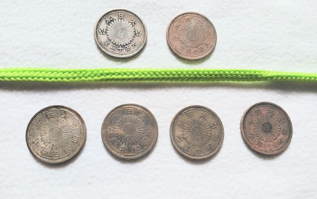古銭50銭銀貨6枚セット！【昭和3年、6年、7年・大正12年、13年】