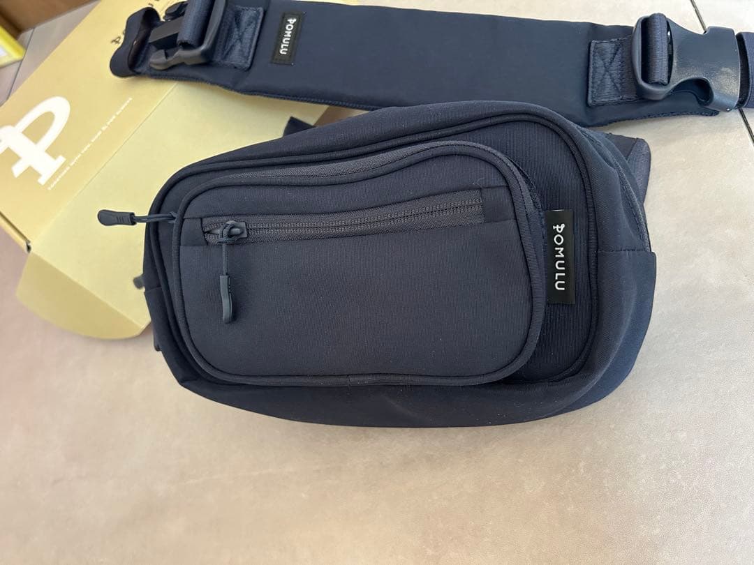 POMULU ポムル2WAYヒップシート ネイビー