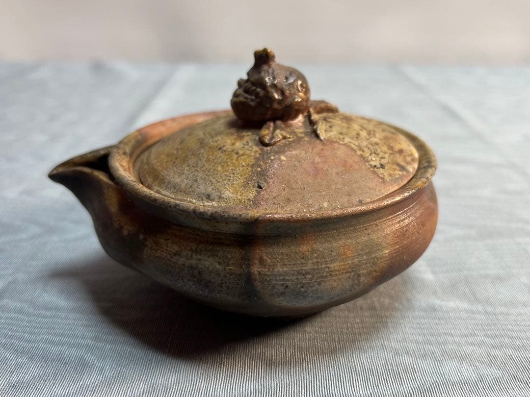 備前焼　宝瓶　柘榴　陶印あり