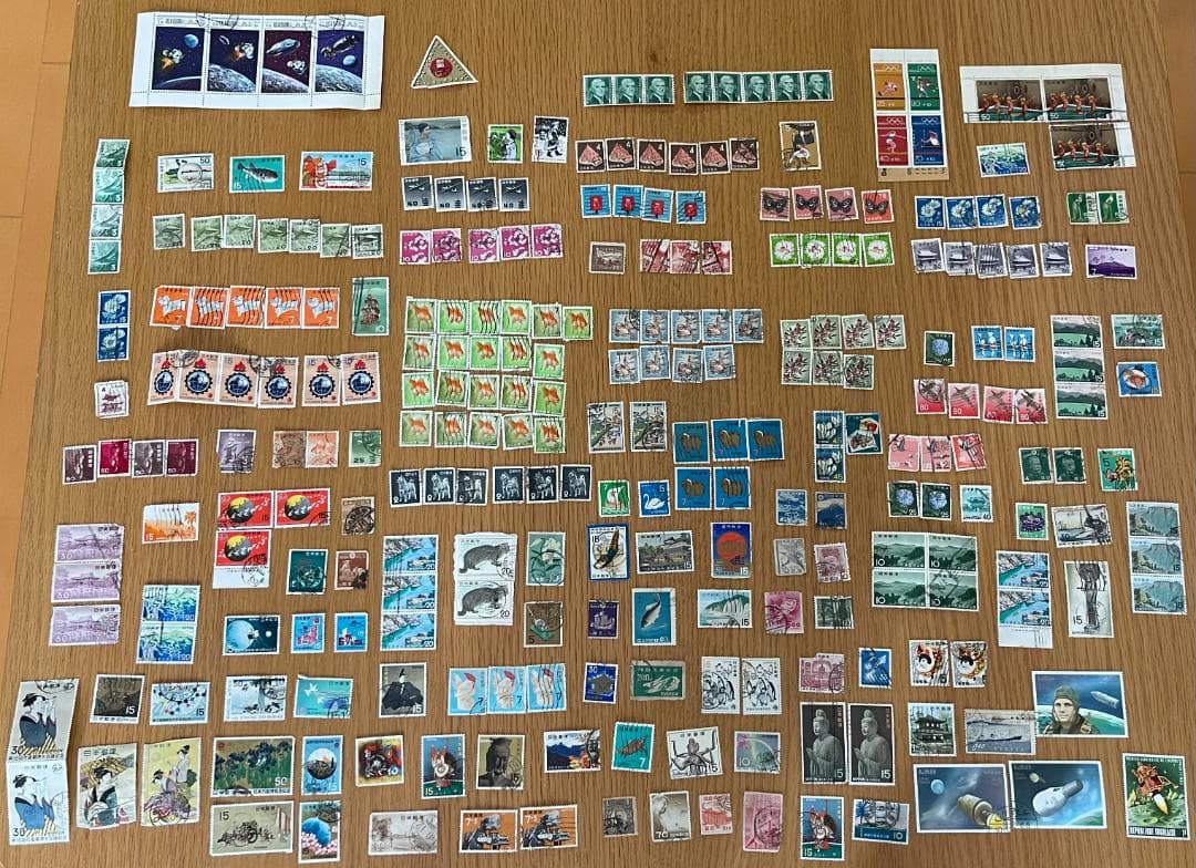 大量使用済切手コレクション250枚以上 ルクセンブルク 使用済切手 コレクション約120種 - メルカリ