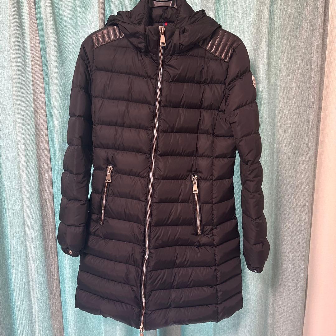 b*i様 美品　MONCLER ダウンジャケットロング