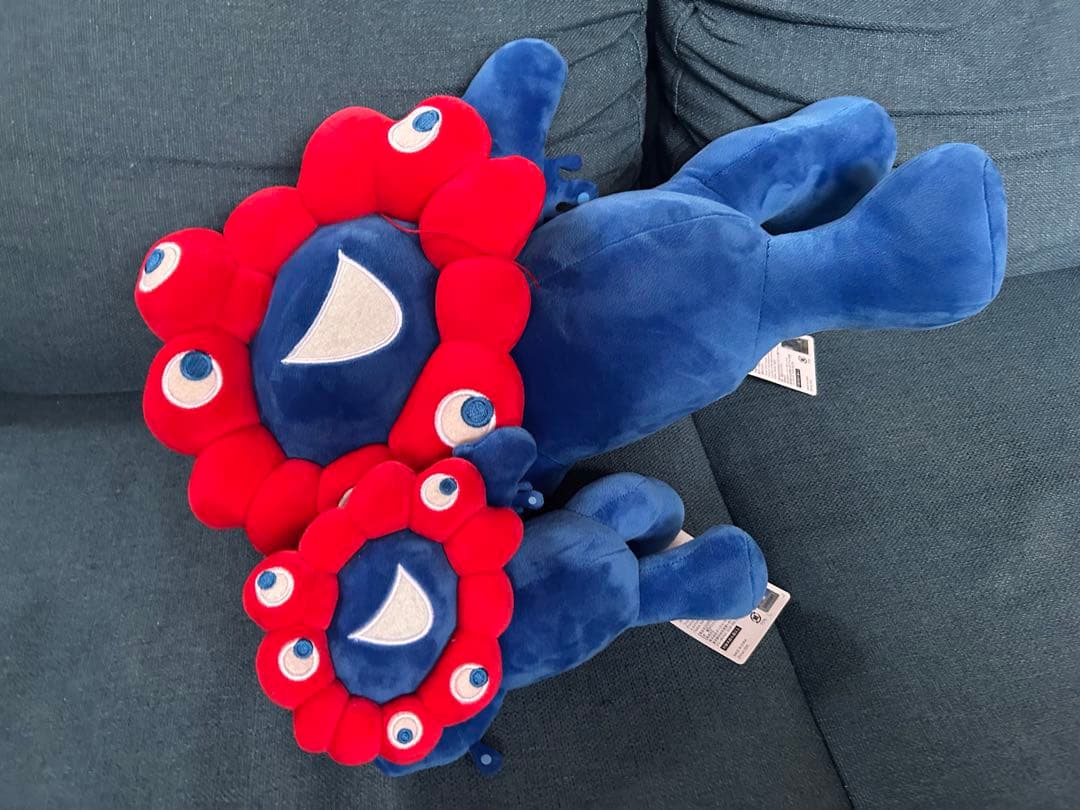 ミャクミャクくじ　2等と3等セット ミャクミャク ぬいぐるみ くじ 2等 3等セット - メルカリ