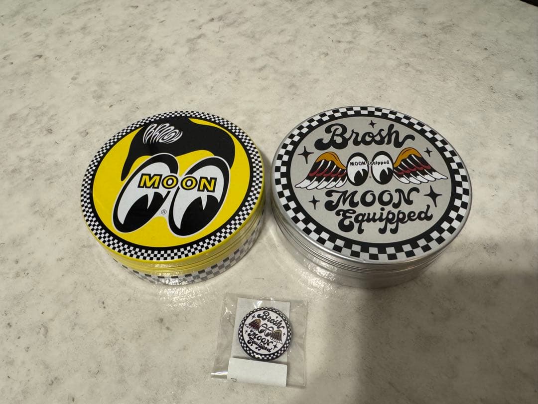 BROSH MOONEYES グリース 限定　缶バッジ付き