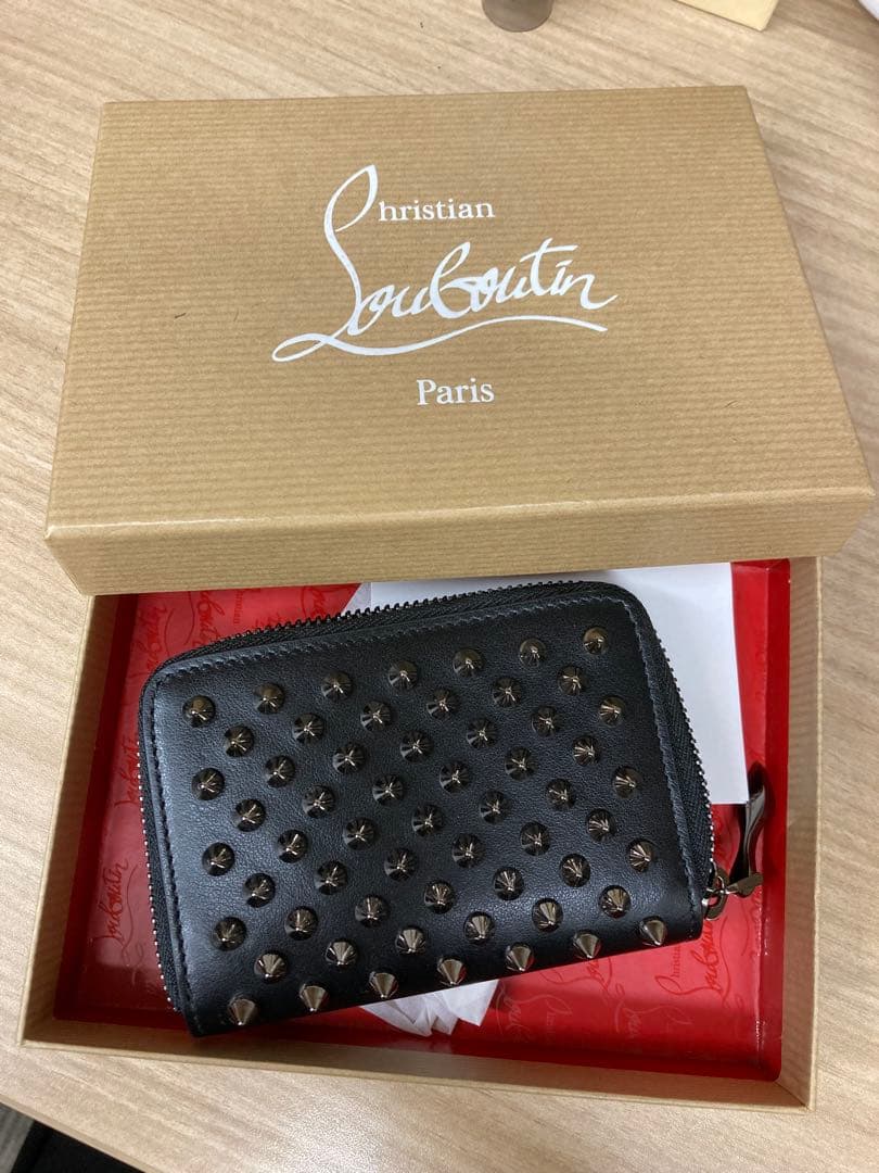 Christian Louboutin ケース 黒 レザー スタッズ Christian Louboutin（クリスチャンルブタン） バッグ BENECH REPORTER