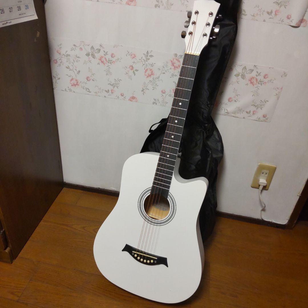 新品！ホワイトカッタウェイアコースティックギター、ソフトケース、付属品付 ZEMAITIS CAF-90H WHT AB エレアコ ハート形ホール トップ単板