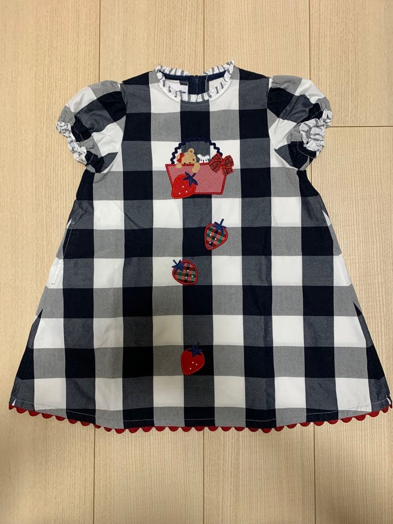 Ｌ*♬様 familiar チェック柄 ワンピース 90 いちご