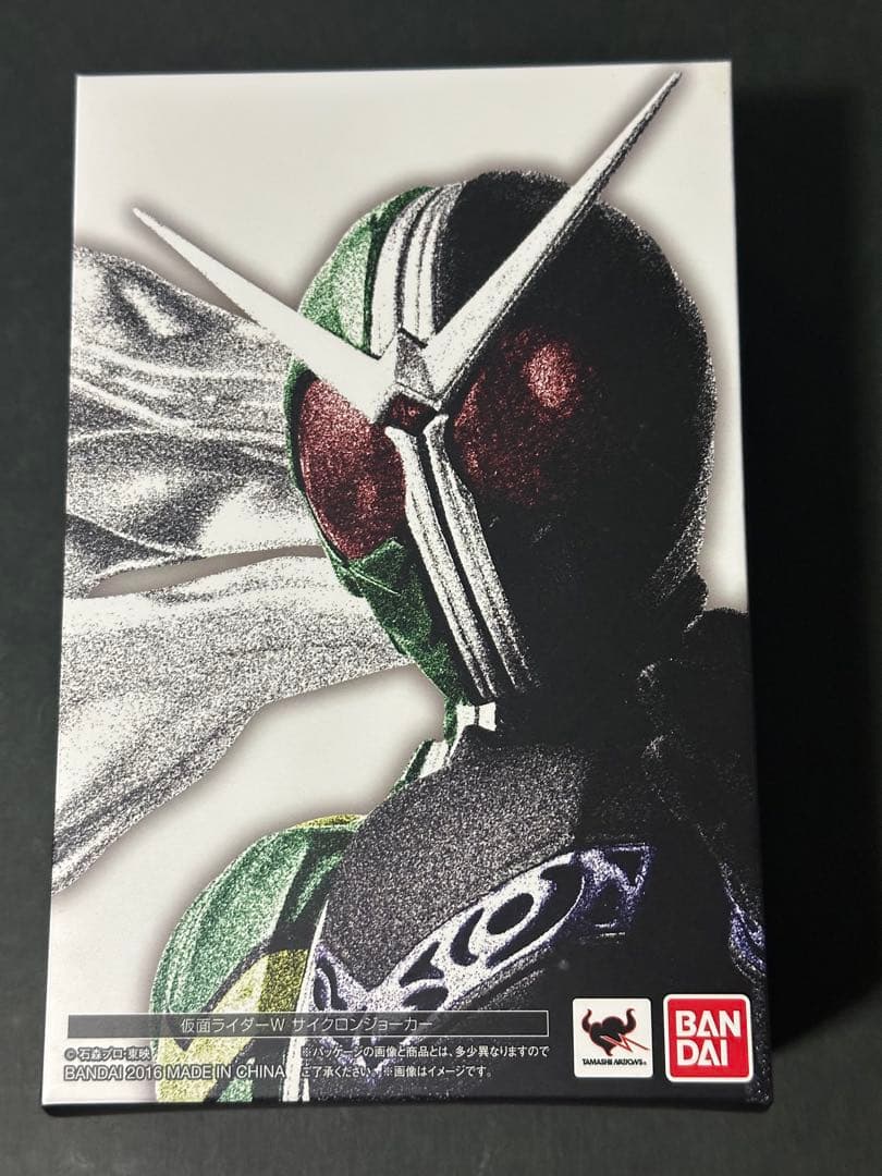 S.H.フィギュアーツ　真骨彫　仮面ライダーW サイクロンジョーカー Amazon.co.jp: TAMASHII NATIONS S.H.フィギュアーツ (真骨彫製法
