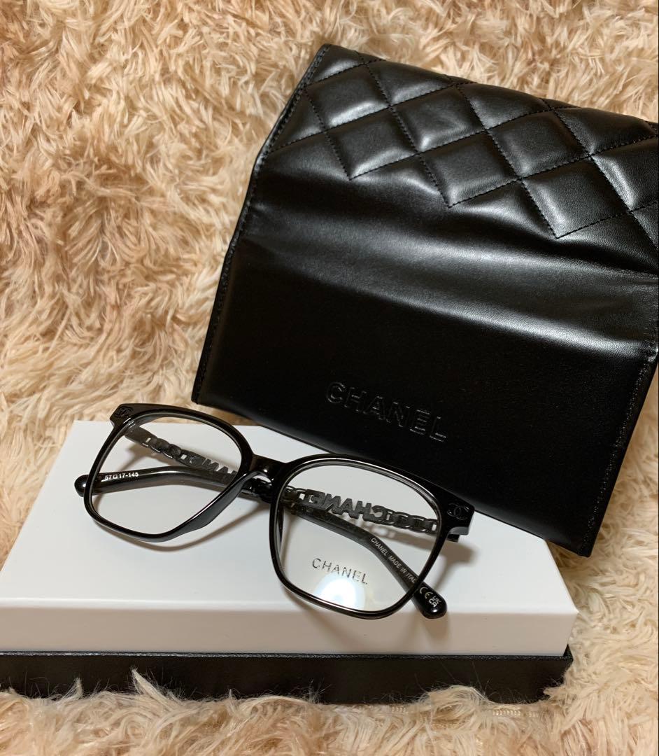 メガネ＆メガネケース　CHANEL シャネル CHANEL キルティングメガネケース（共袋・箱付き）