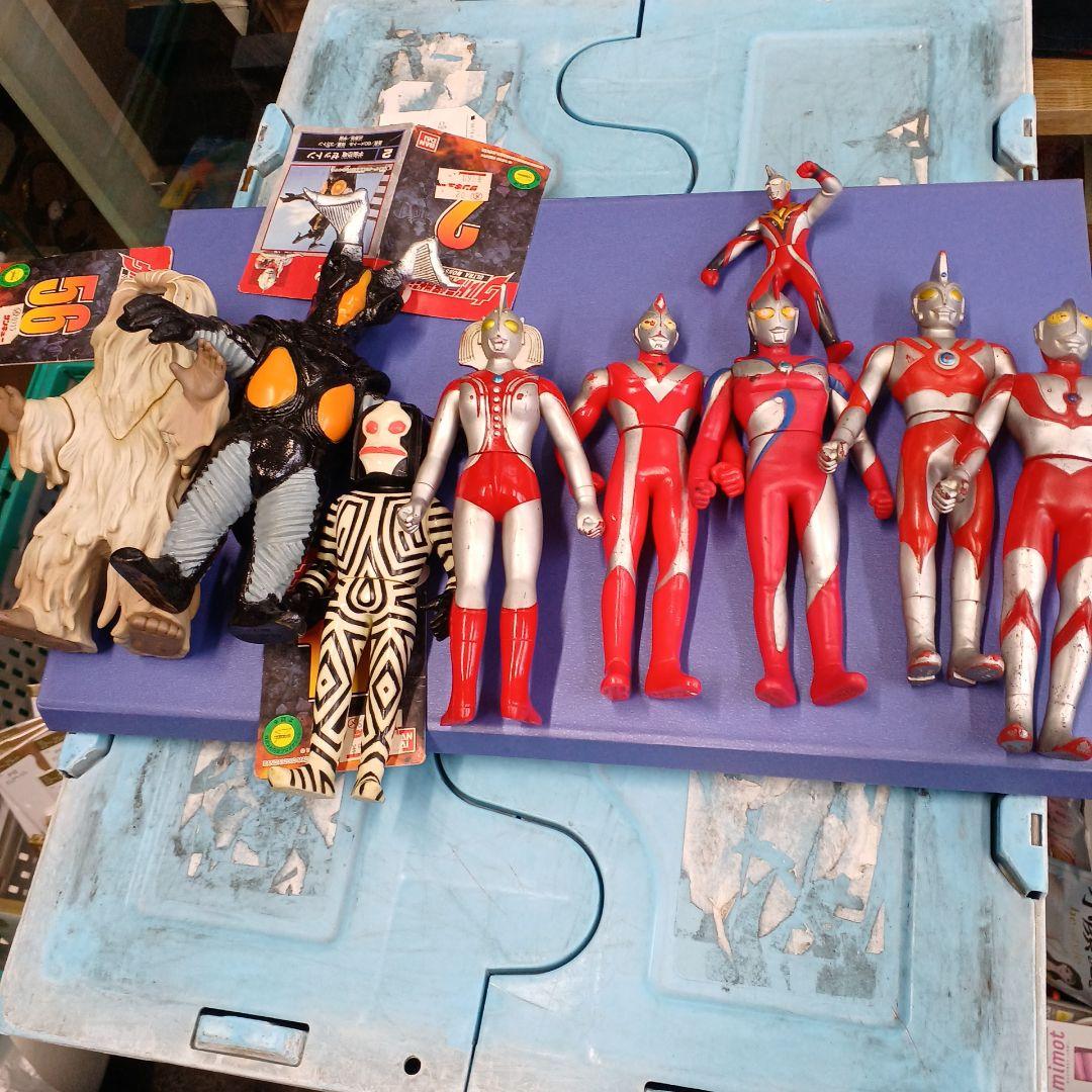 ウルトラマンフィギュア 9体 backend=imagemagick;version=1;