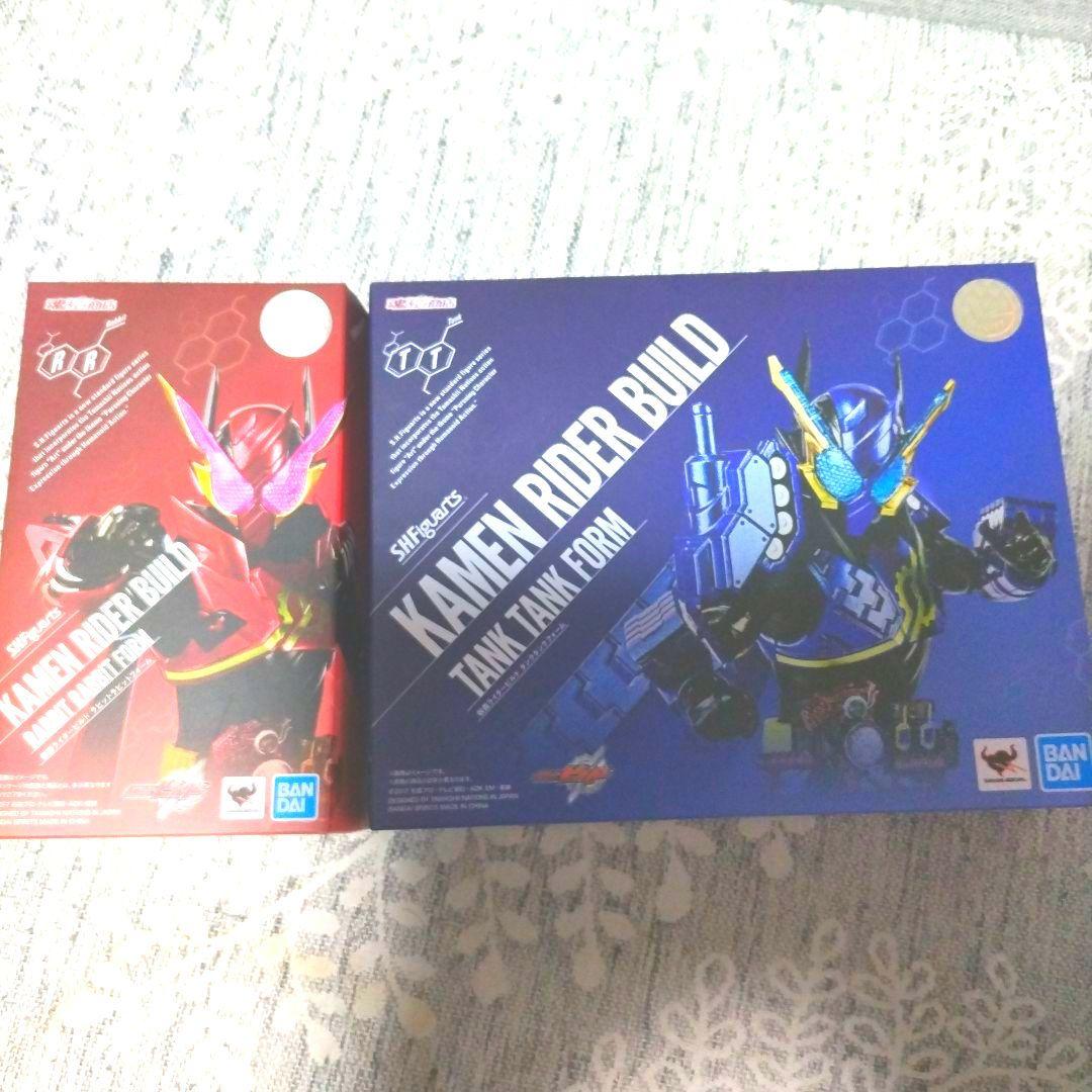 フィギュアーツ　仮面ライダービルド　ラビットラビット　タンクタンク　2体セット item_0000014535_bFQm2S4d_01_mb.jpg