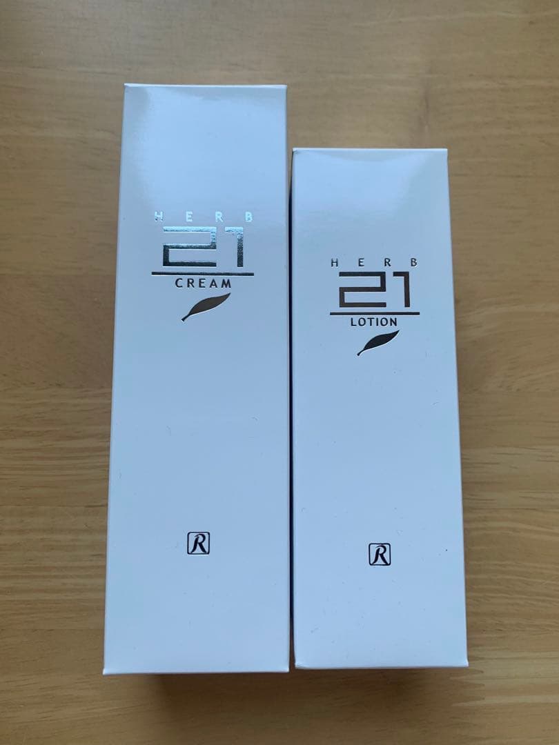 ひなまま‼️ロイヤル化粧品　21クリーム21ローション