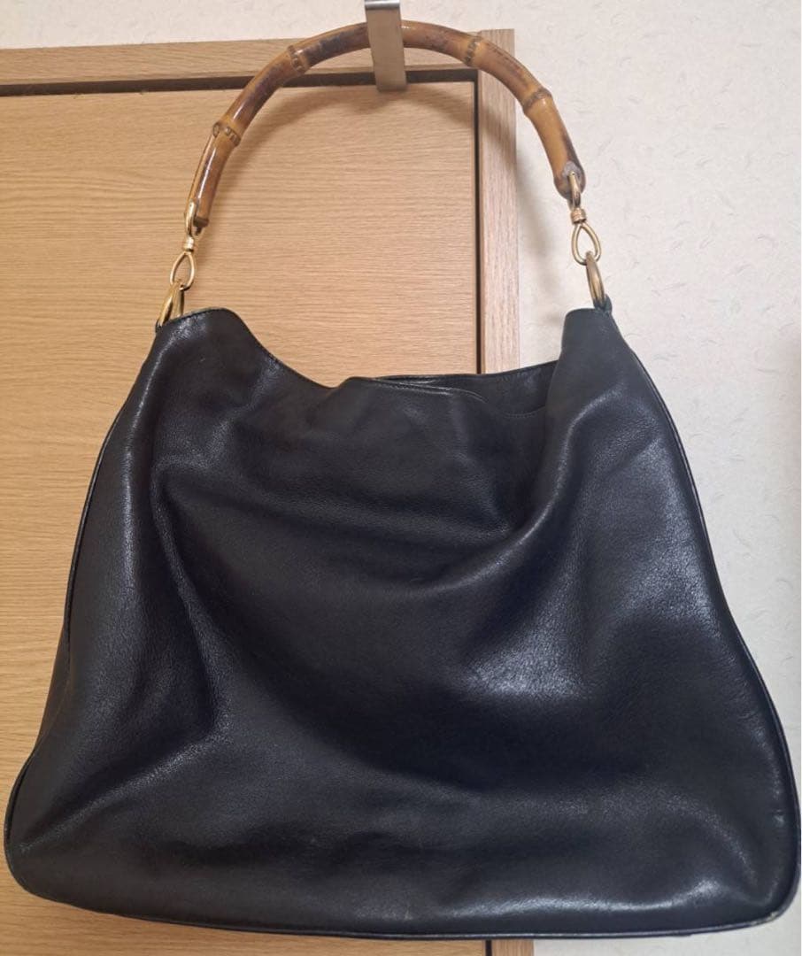 GUCCI ブラックレザー ハンドバッグ