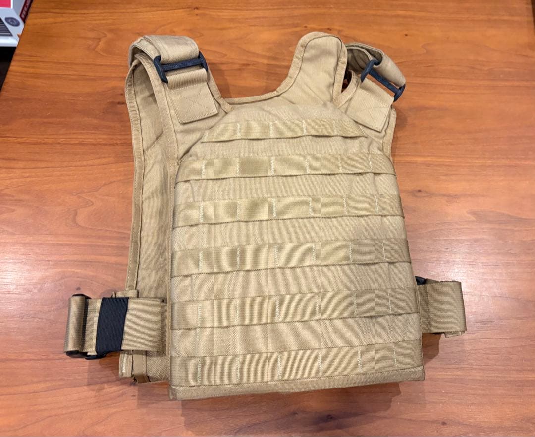 実物　DBT プレートキャリア　ダイアモンドバックタクティカル