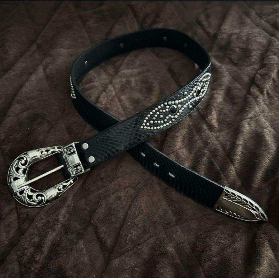 tornado mart トルネードマートスタッズ　黒ベルト