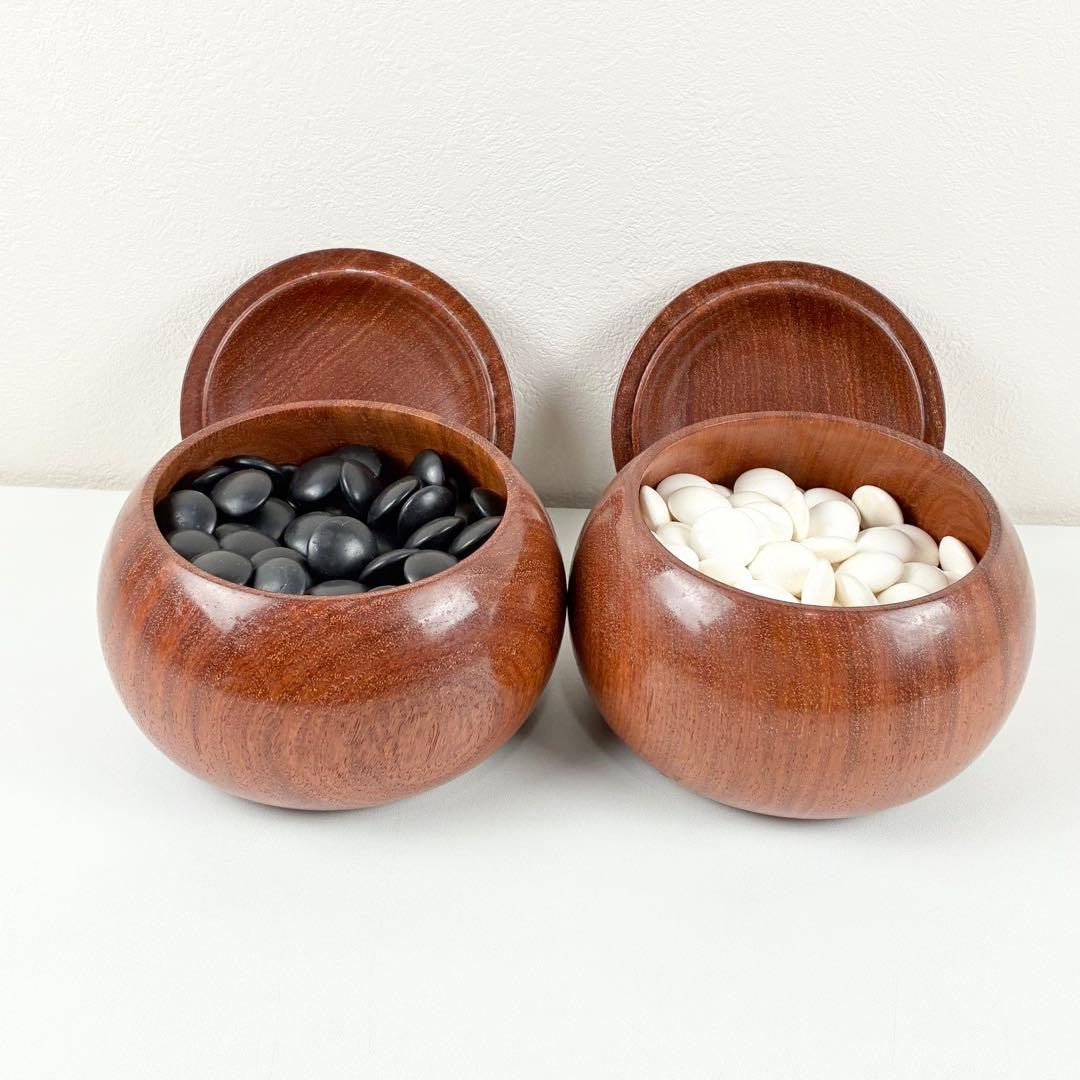 碁石 34号 蛤 那智黒 碁笥 特大 セット 天然素材 厚手 極美品 日向特産 28号 碁石セット 本蛤碁石 本那智黒 囲碁 碁笥 - メルカリ