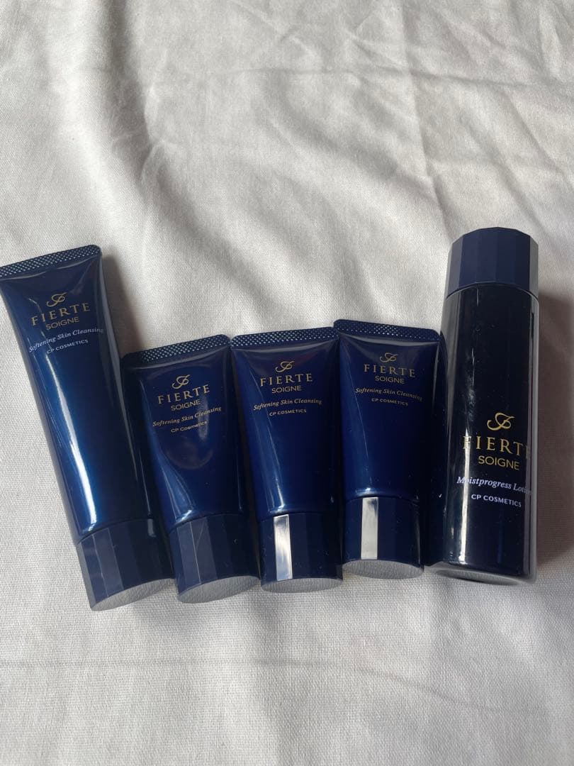 新品　FIERTE 化粧水100ml クレンジング135g