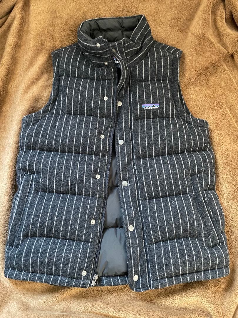 patagonia ダウンベスト ブラック ストライプ XS美品