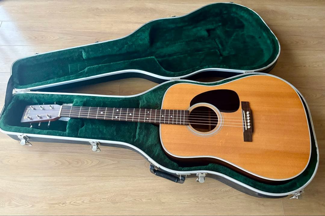 Martin D-28 1999年製　美品　ハードケース付き