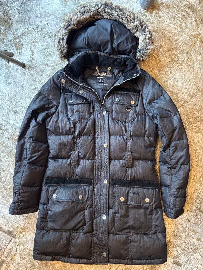 【美品】【サンプル】Barbour バブアー　ダウンコート　M(レディース)