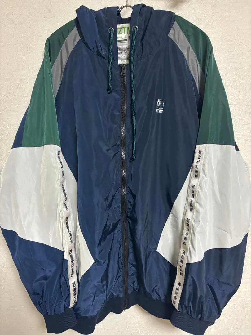 ずっと真夜中でいいのに。フード付きジャケット(洗濯機付き) XL